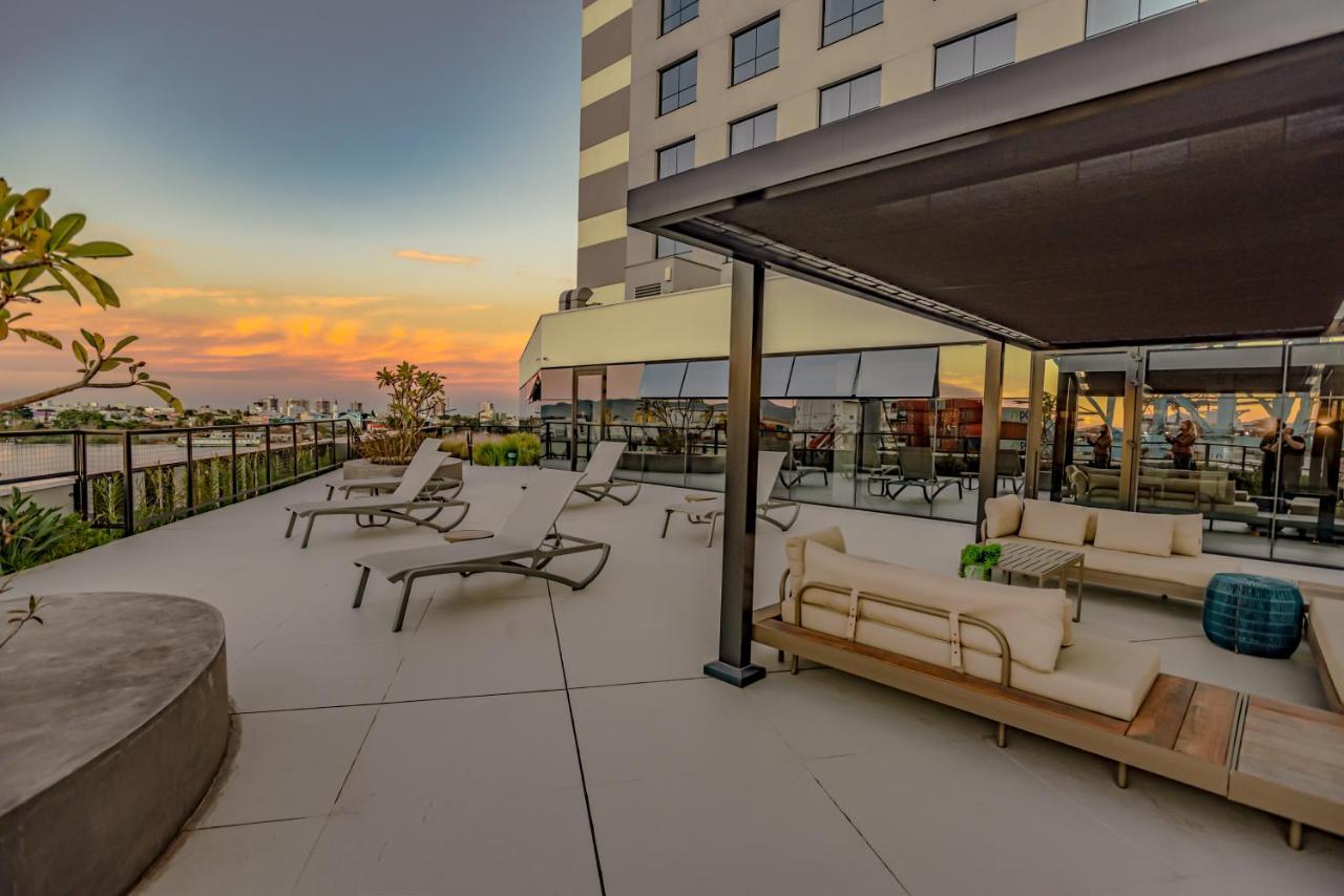 Mercure Itajaí Navegantes Exterior foto